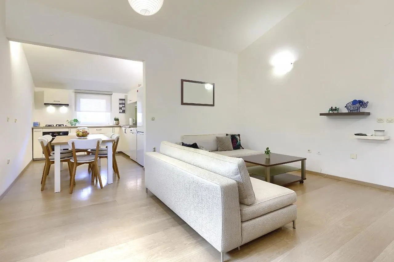 Homestay Pula Apartment